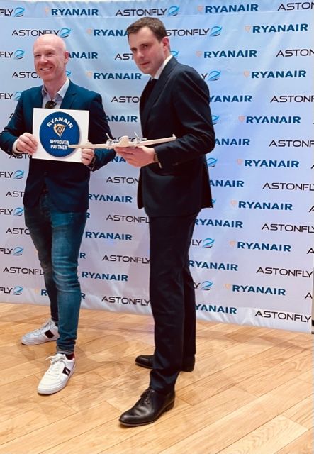 Mark Duffy Ryanair et Charles Clair Astonfly - Photo CH