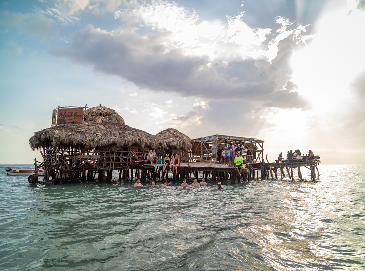 Copyrights Jamaica Tourist Board – Pelican Bar