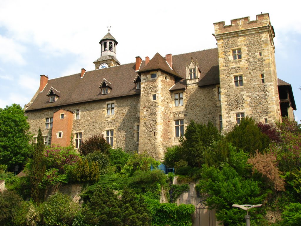 Le château des Ducs de Bourbon à Montluçon (©Tourisme Allier)