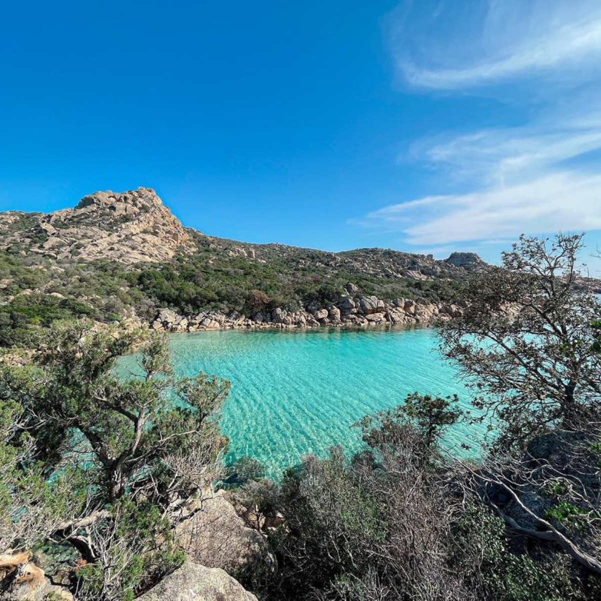 Plage de Cala Longa - Instagram © @nuageonix Plage de Cala Longa - Instagram © @nuageonix