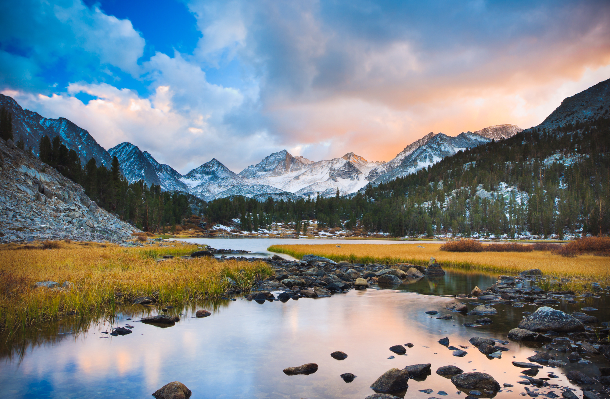 Le fonds dédié de Domaines Skiables de France va agir pour l’environnement, le social et la solidarité en montagne - DR : Depositphotos, auteur EpicStockMedia