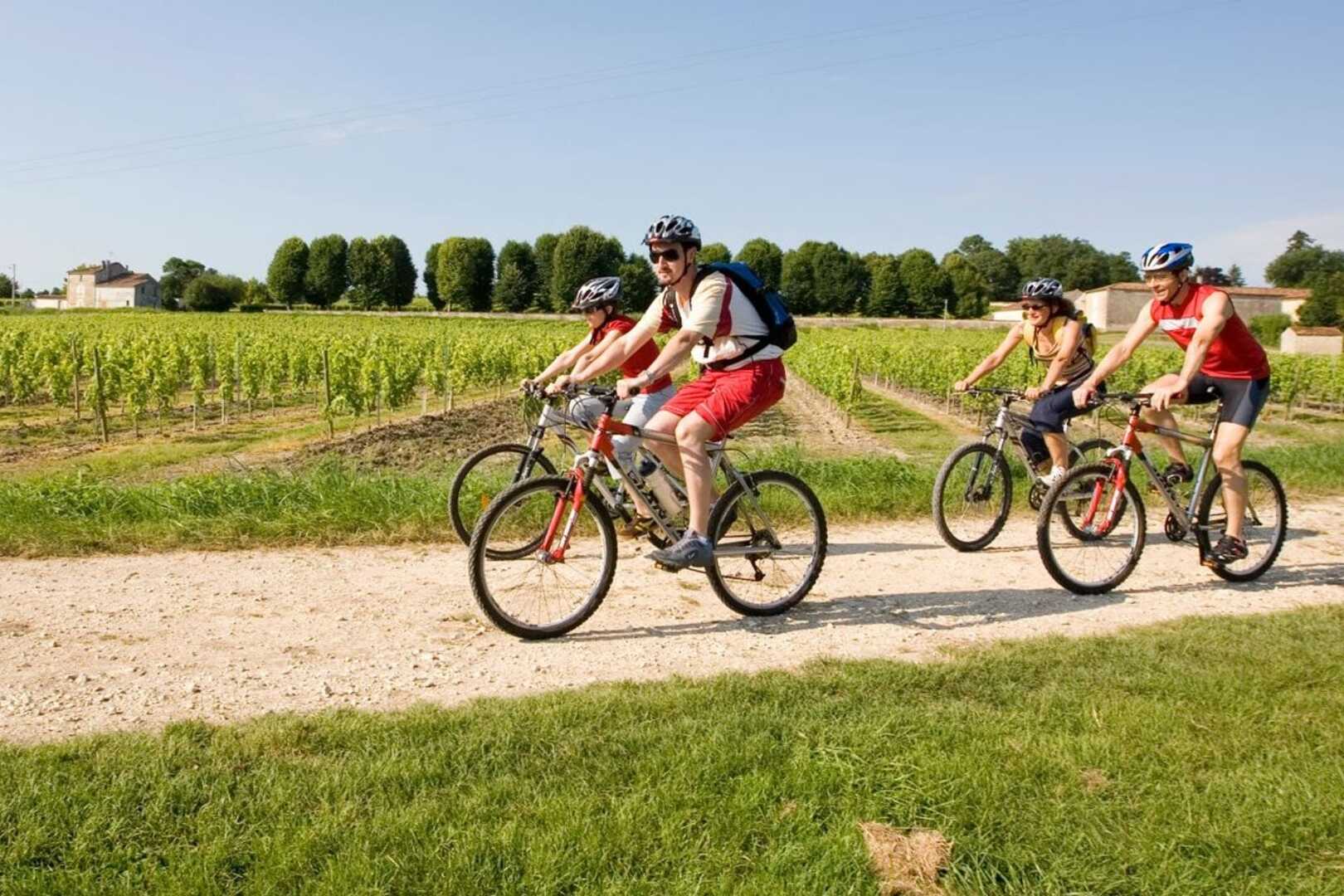 D'Angoulême à Rochefort (©Velo Flow)