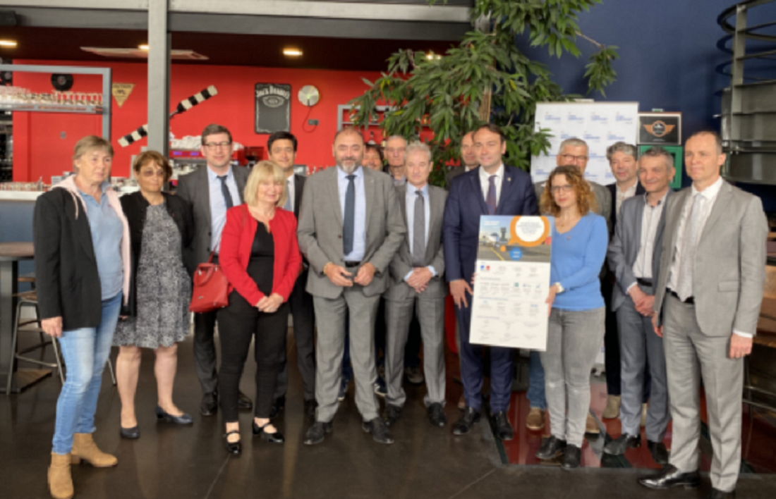 Le jeudi 5 mai, une nouvelle charte pour l'environnement a été signée à Lyon-Bron - @Lyon-aéroports
