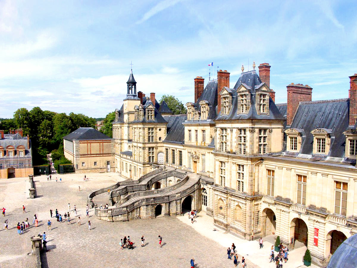 Visites guidées : Les Entrées Royales tout le week-end (©Fontainebleau)