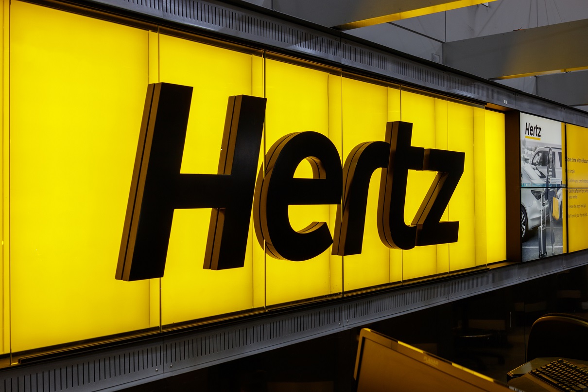 Hertz recrute 80 personnes en France à différents postes - Depositphotos.com Auteur jetcityimage2