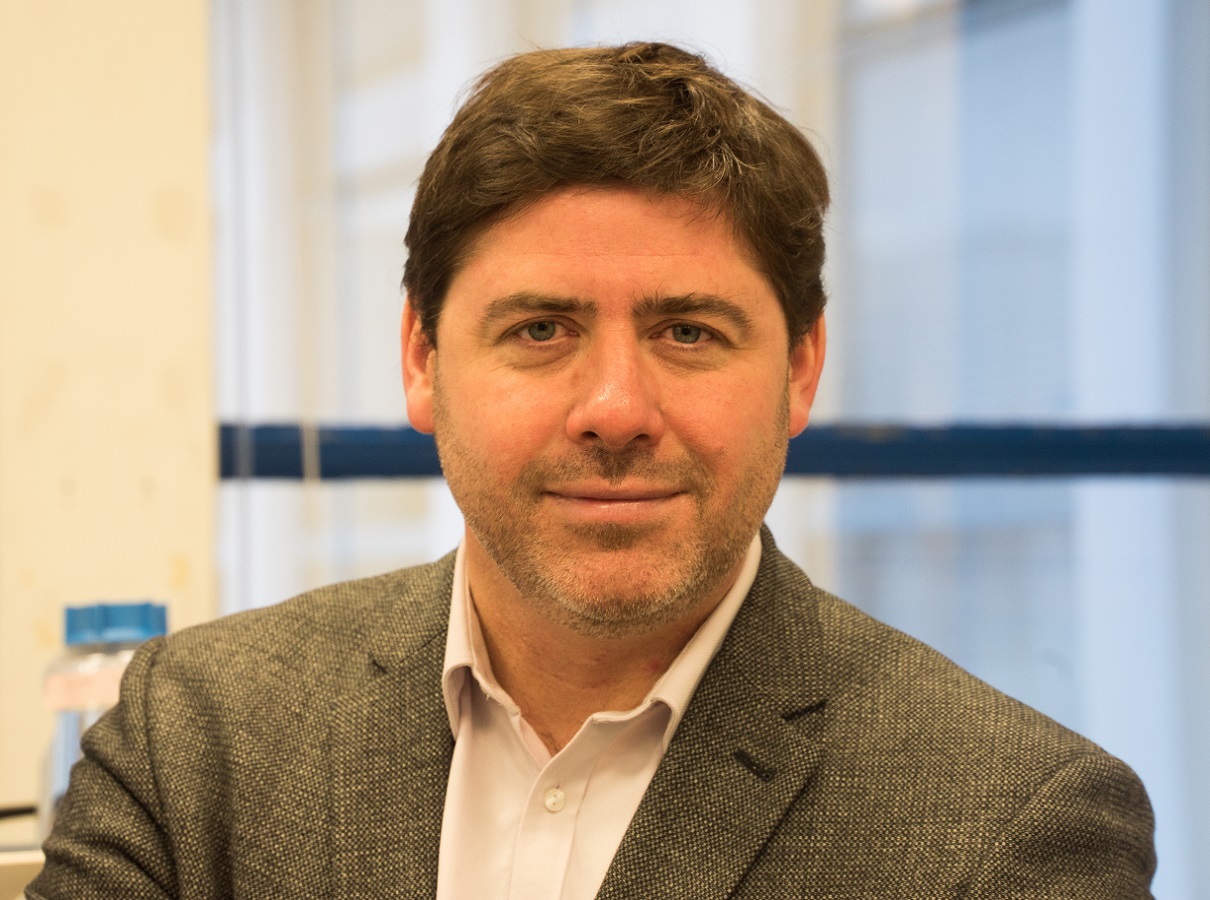 "le biokérosène ne sera jamais en mesure de concurrencer le pétrole. C'est normal, car il est toujours plus facile de dilapider un héritage que de travailler" selon Marc Delcourt (Global Bioenergies) "le biokérosène ne sera jamais en mesure de concurrencer le pétrole. C'est normal, car il est toujours plus facile de dilapider un héritage que de travailler" selon Marc Delcourt (Global Bioenergies)