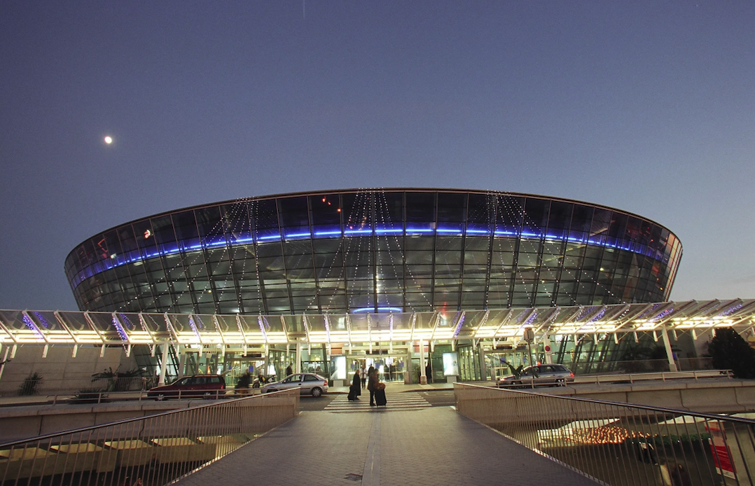 L'aéroport Nice Côte d'Azur retrouve ses passagers, à l'exception des voyageurs lointains (©Nice Aéroports)