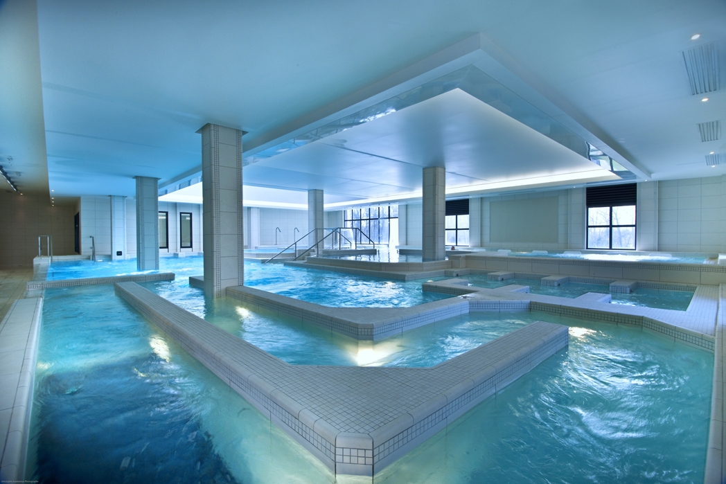 Chauffée à 32°C et 34°C en fonction des "ateliers", cette piscine Spa est destinée à la relaxation, au bien-être et à la remise - DR