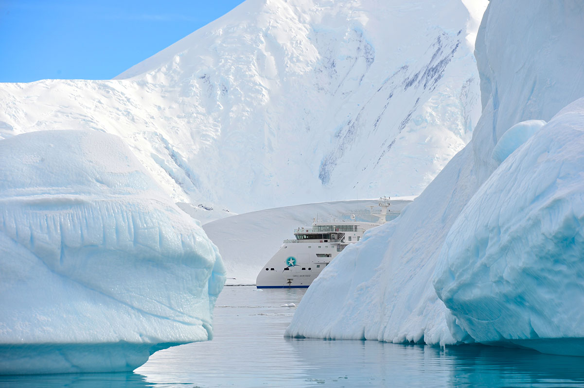 Greg Mortimer en Antarctique © Sergueï Andronov