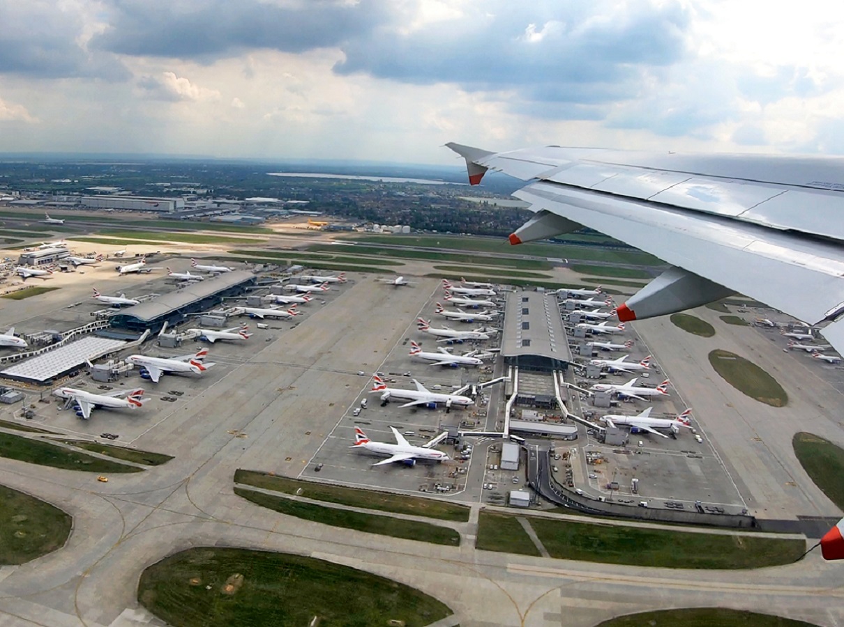 Londres Heathrow a étendu au 29 octobre 2022 la limitation du nombre de sièges - Depositphotos @rixipix