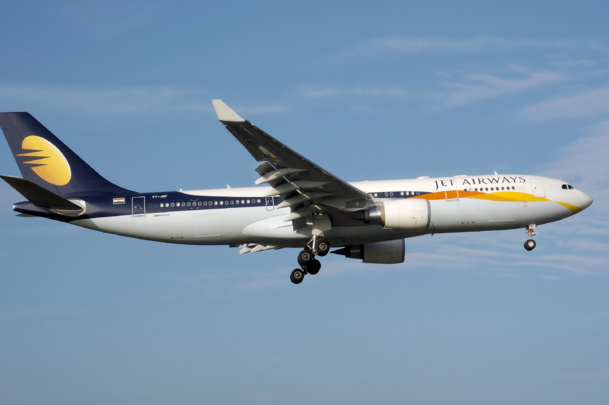 By October 2014, Jet Airways will provide an Airbus A330- 300 with 34 business seats and 259 economic class seat, a total of 293 seat - DR: Jet Airways