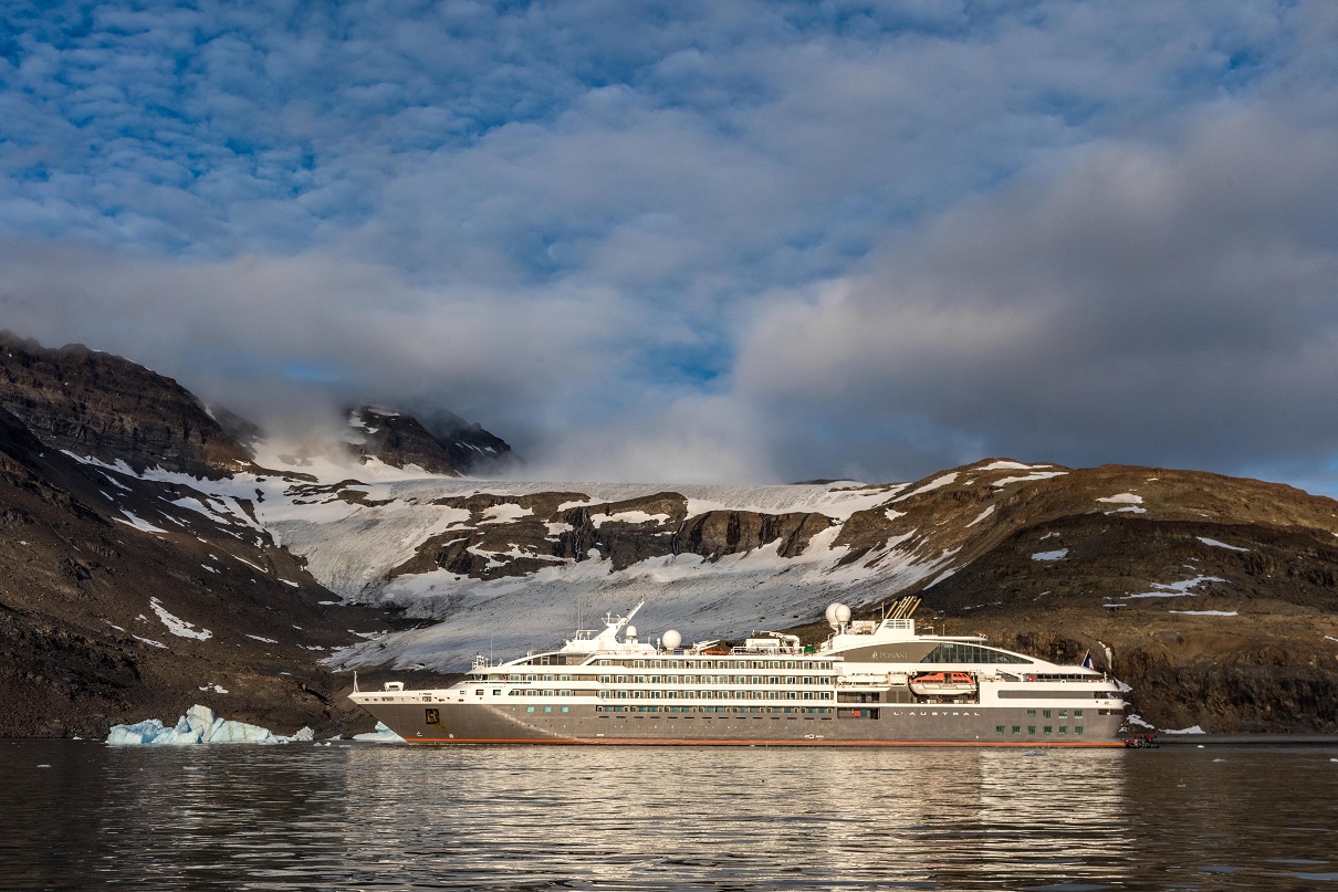 Ponant annonce l'ouverture des ventes été 2024 pour le Grand Nord Kangerlugssuaq- Groenland Studio PONANT - Laurence FISCHER