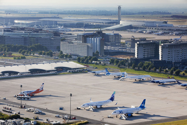 We just renovate to the minimum inadequate infrastructure instead of creating new worthy terminals. We have spaces in Roissy. Why don’t we use them? - DR: Emile LUIDER THE COMPANY Aéroports de Paris
