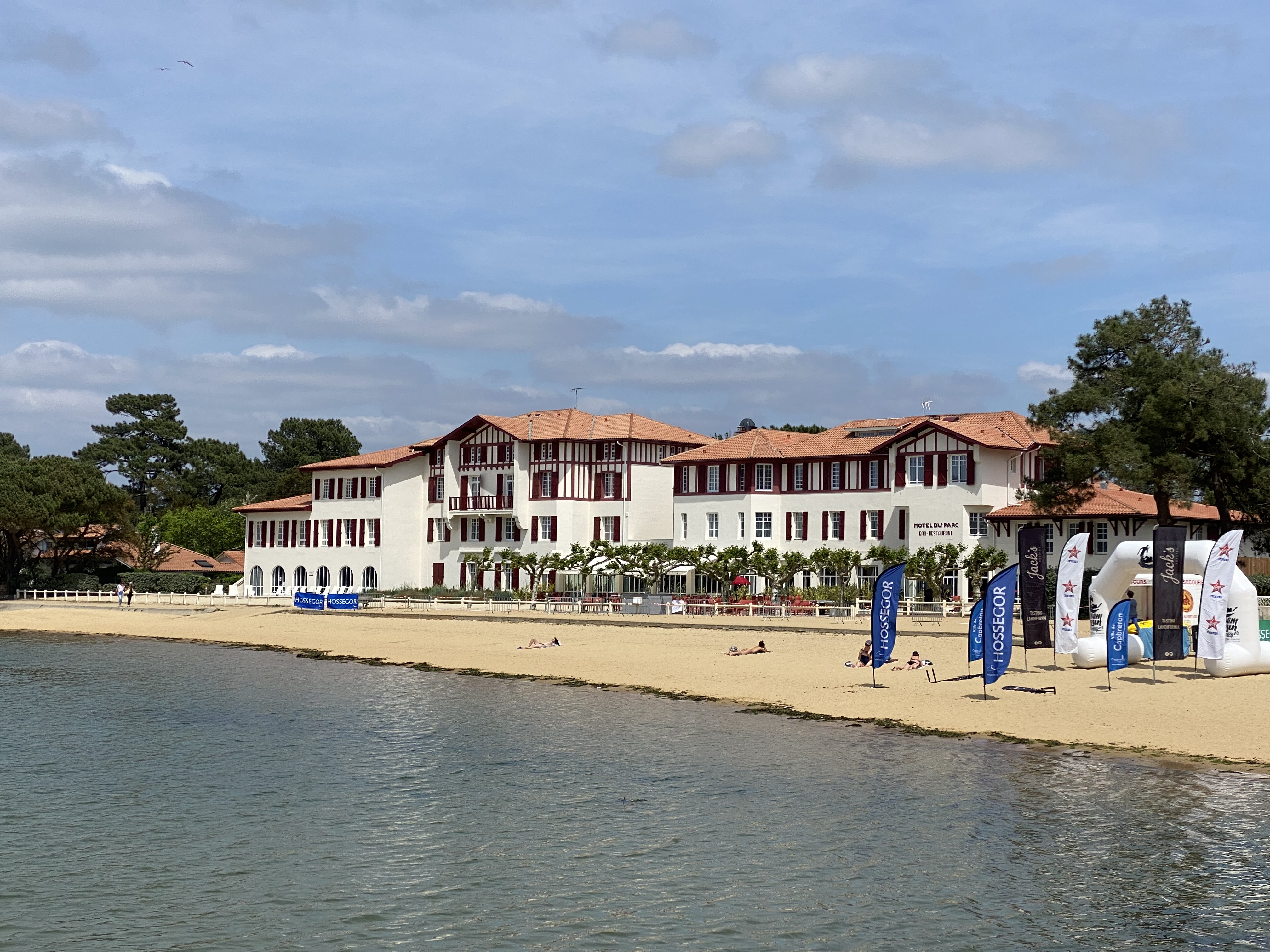 L'Hôtel du Lac à Hossegor, récemment rénové (©BC)