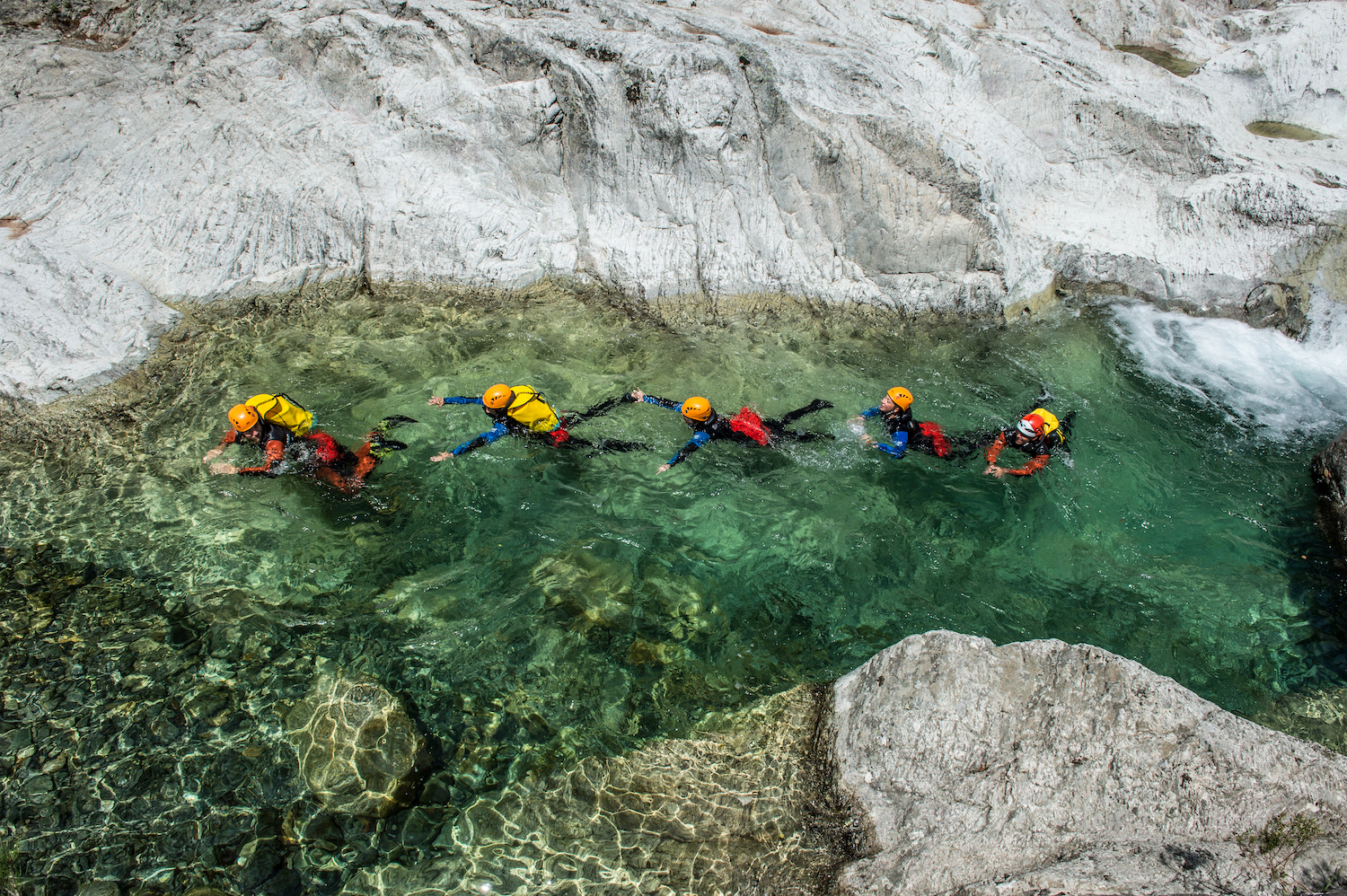 Le canyoning, en tête du Top5 (Ajaccio Tourisme)