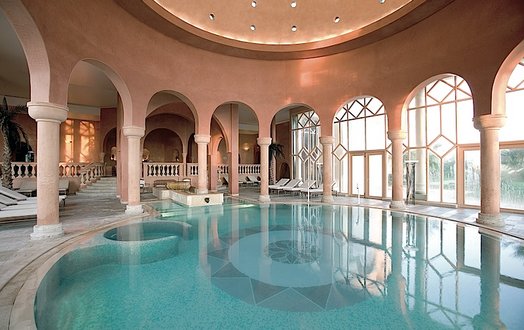 Les Thermes Marins recréent sur près de 4.000 m2, l’atmosphère sereine des antiques thermes romains et des hammams orientaux - DR : The Leading Hotels of The World
