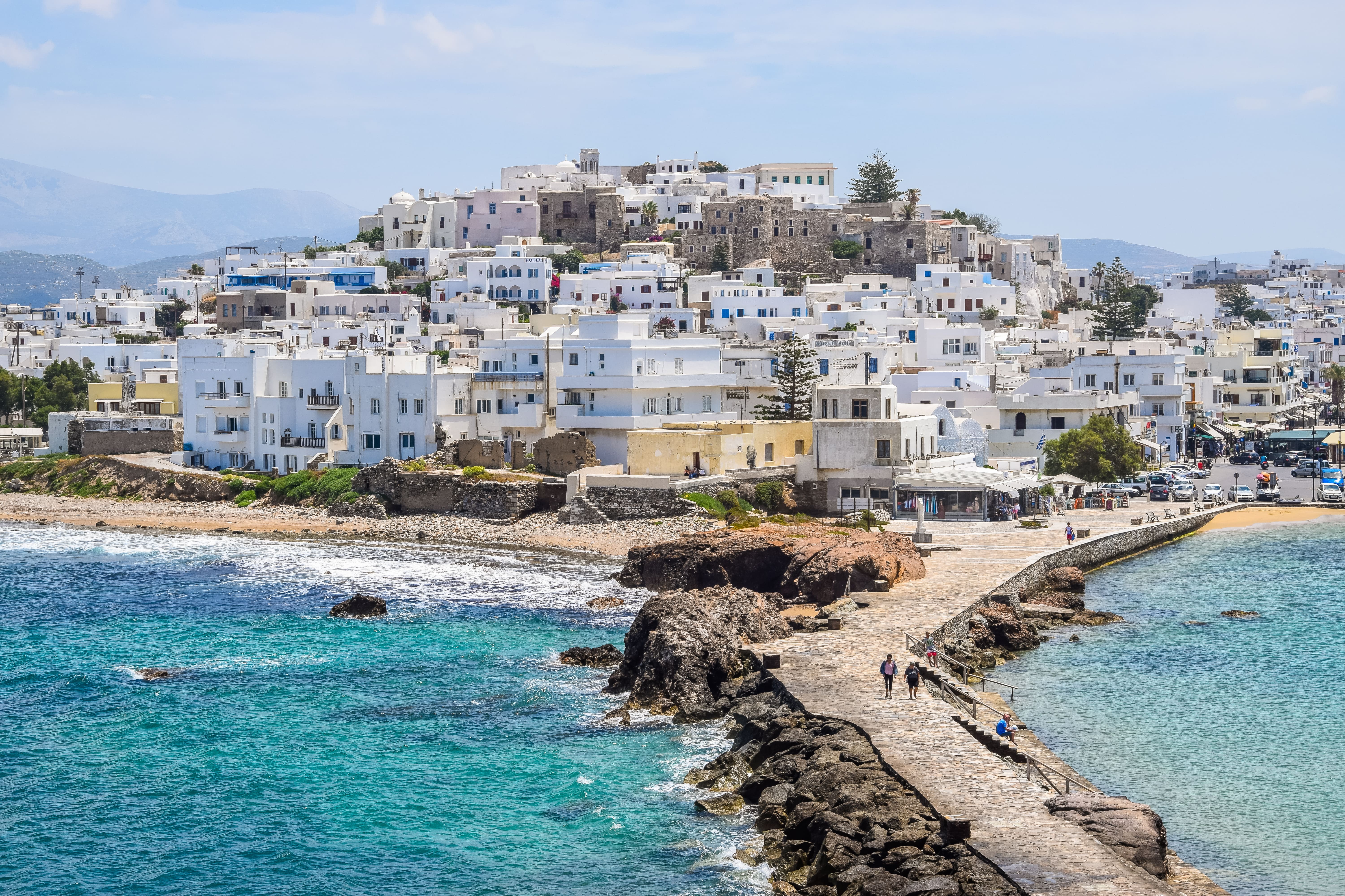 Vue aérienne de la vieille ville de Chora sur Naxos, Grèce © Nicole Kwiatkowski - stock.adobe.com