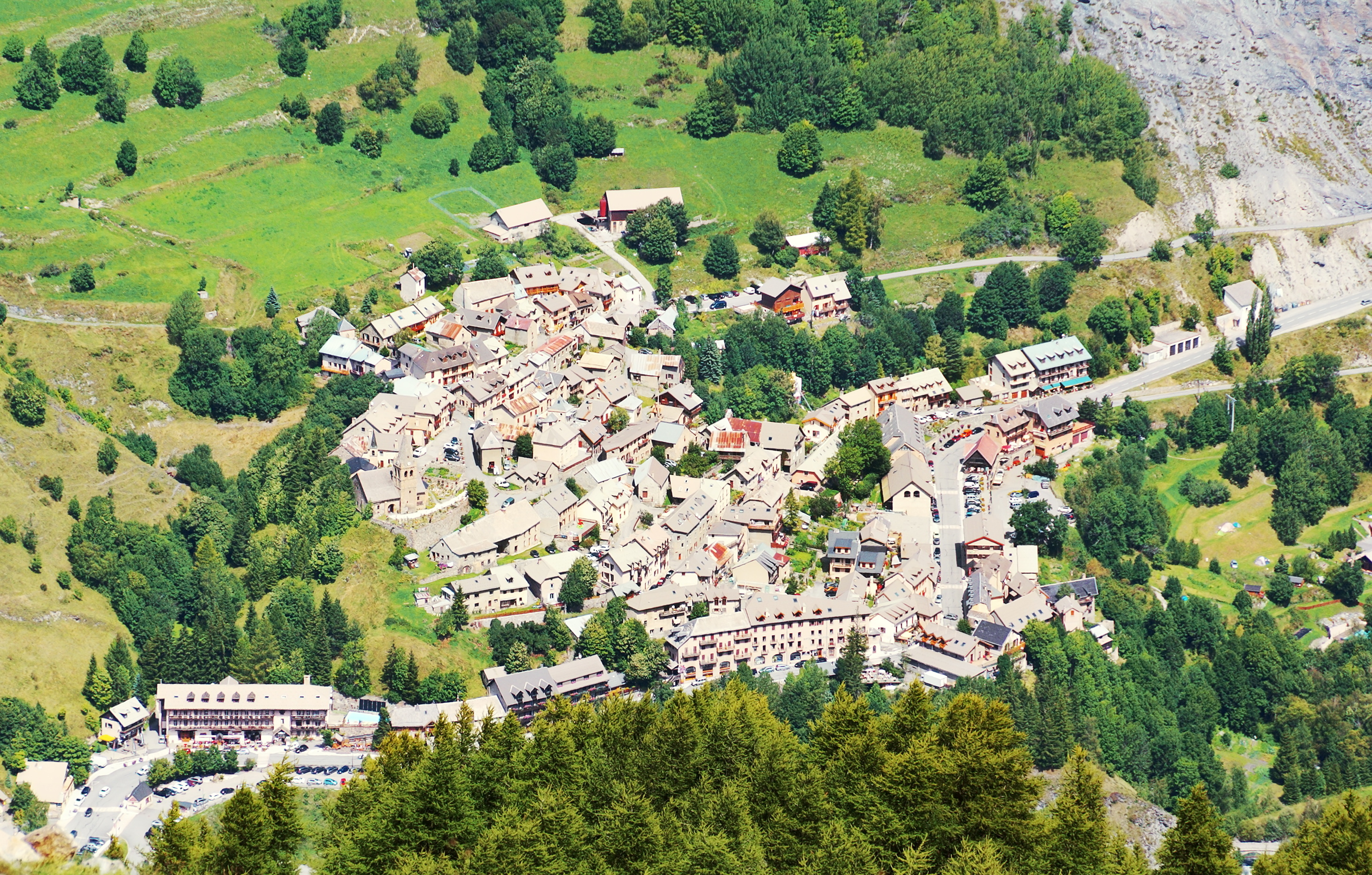 Les plus beaux villages de France - Village de La Grave © lamax - stock.adobe.com