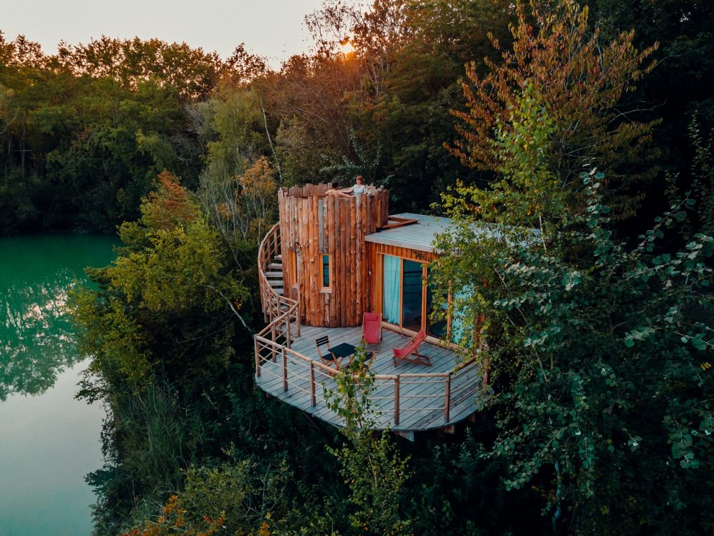 Cabane canadienne de luxe by Coucoo (©Cabanes de la Réserve)