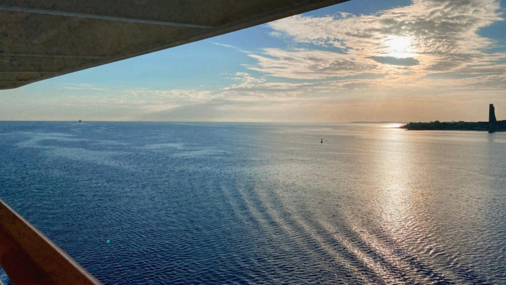 Si vous êtes plutôt du genre sportif ou farniente, direction la salle de sport avec sa vue panoramique. /crédit FDL Si vous êtes plutôt du genre sportif ou farniente, direction la salle de sport avec sa vue panoramique. /crédit FDL