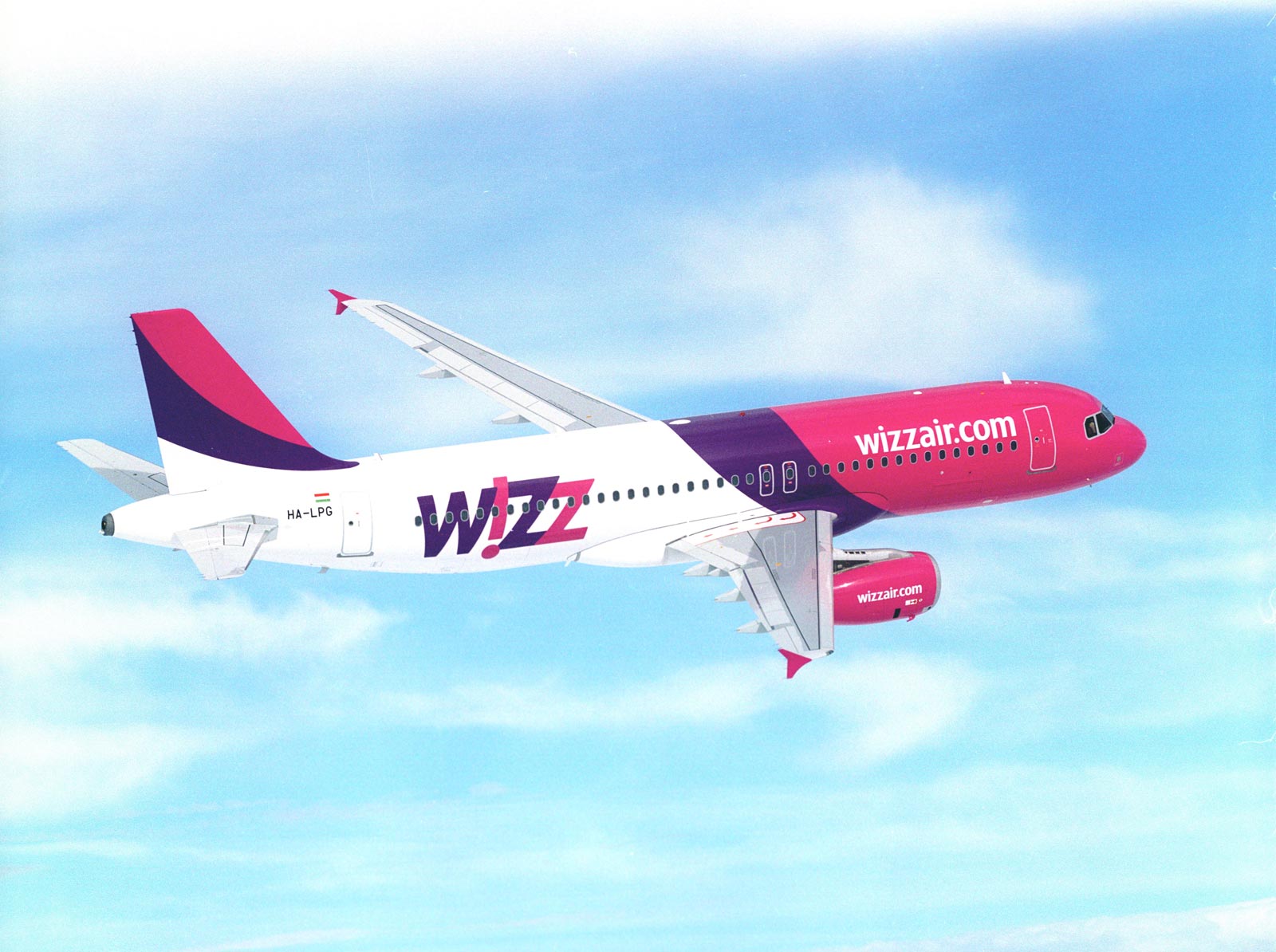 Les Airbus de la compagnie hongroise Wizz Air intéressent le groupe Air France pour développer son offre low cost  - DR