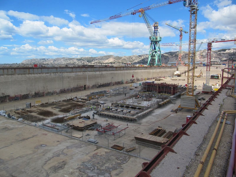 Le chantier de remise en état de la Forme 10 du Grand Port Maritime de Marseille nécessite un investissement de 28,1 millions d'euros - Photo P.C.