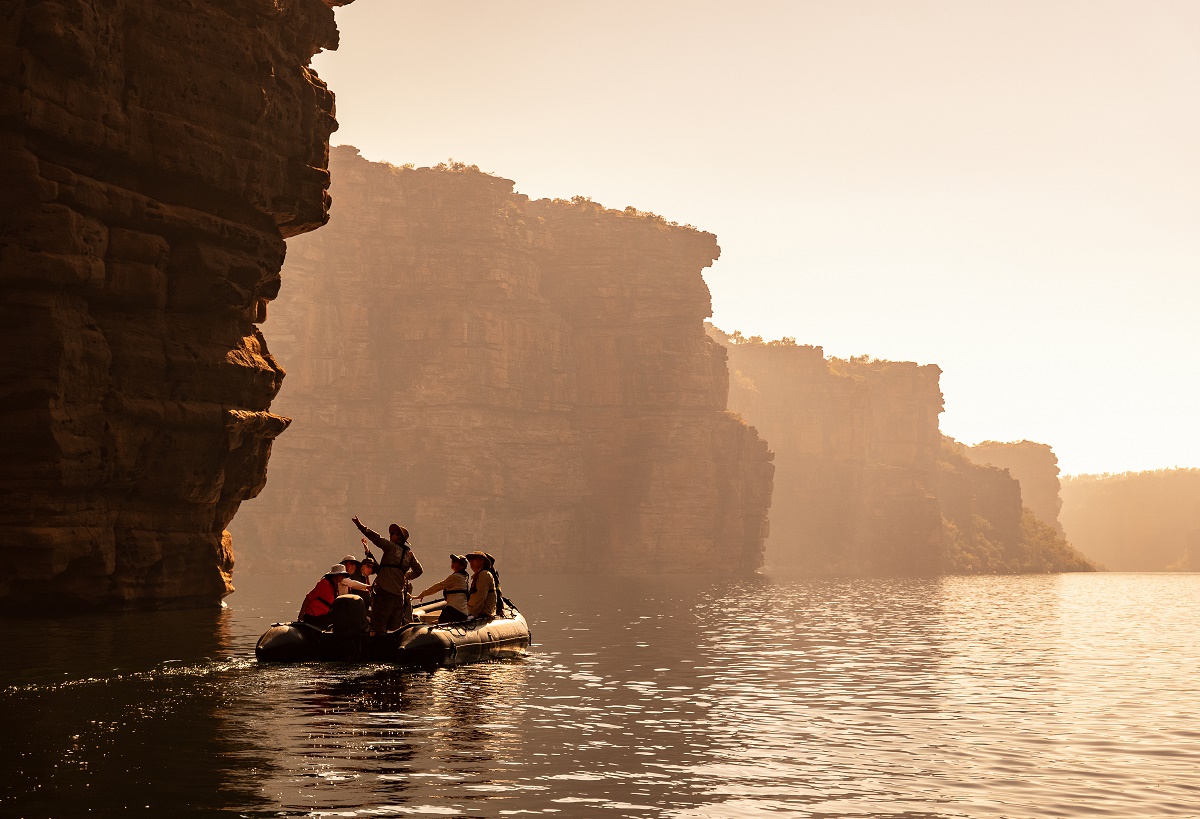 Au programme : sorties en zodiac le long d'un littoral exceptionnel - DR : Ponant, Nick Rains