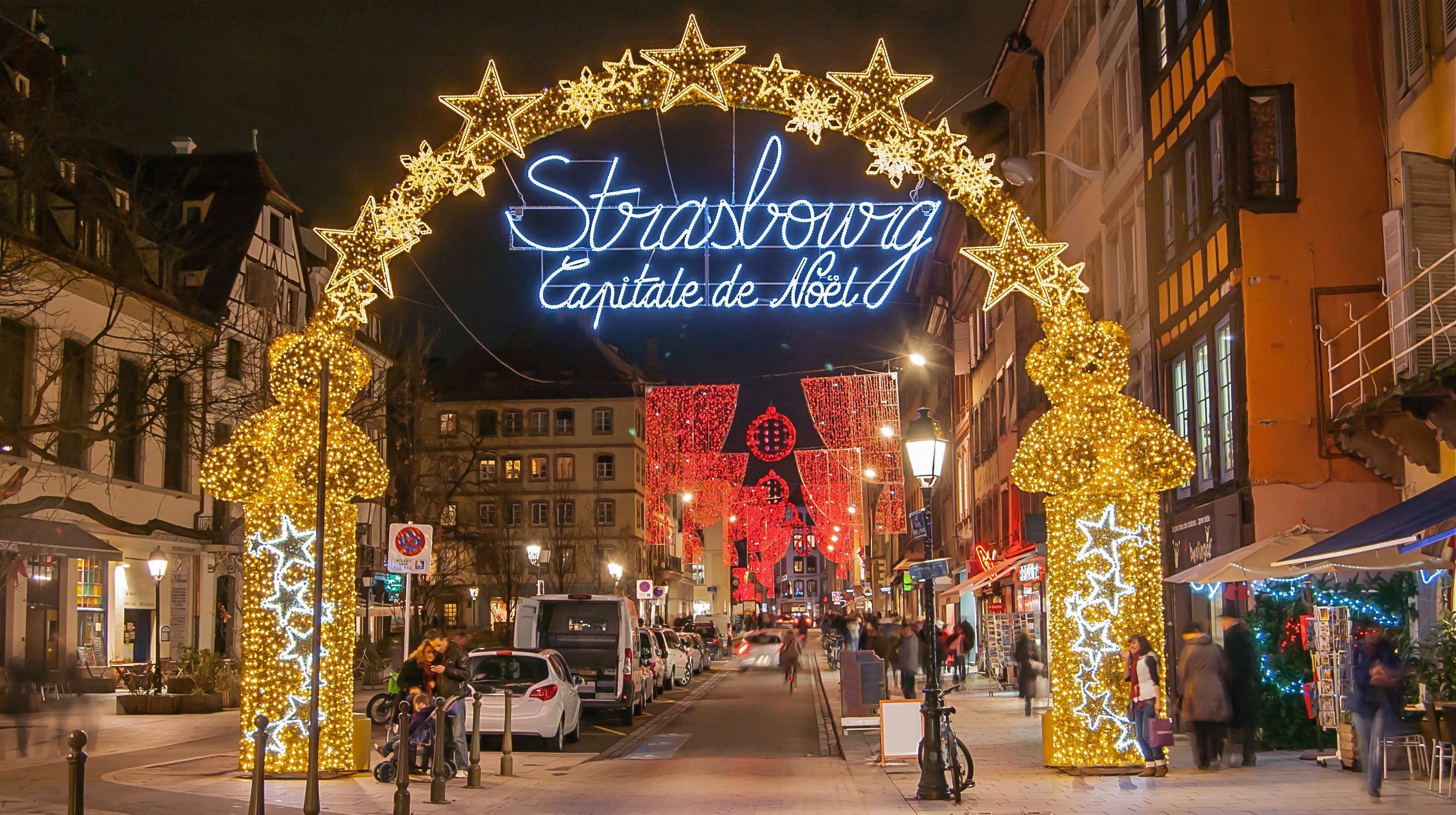 Marché de Noël à Strasbourg, France © Alexi Tauzin - stock.adobe.com