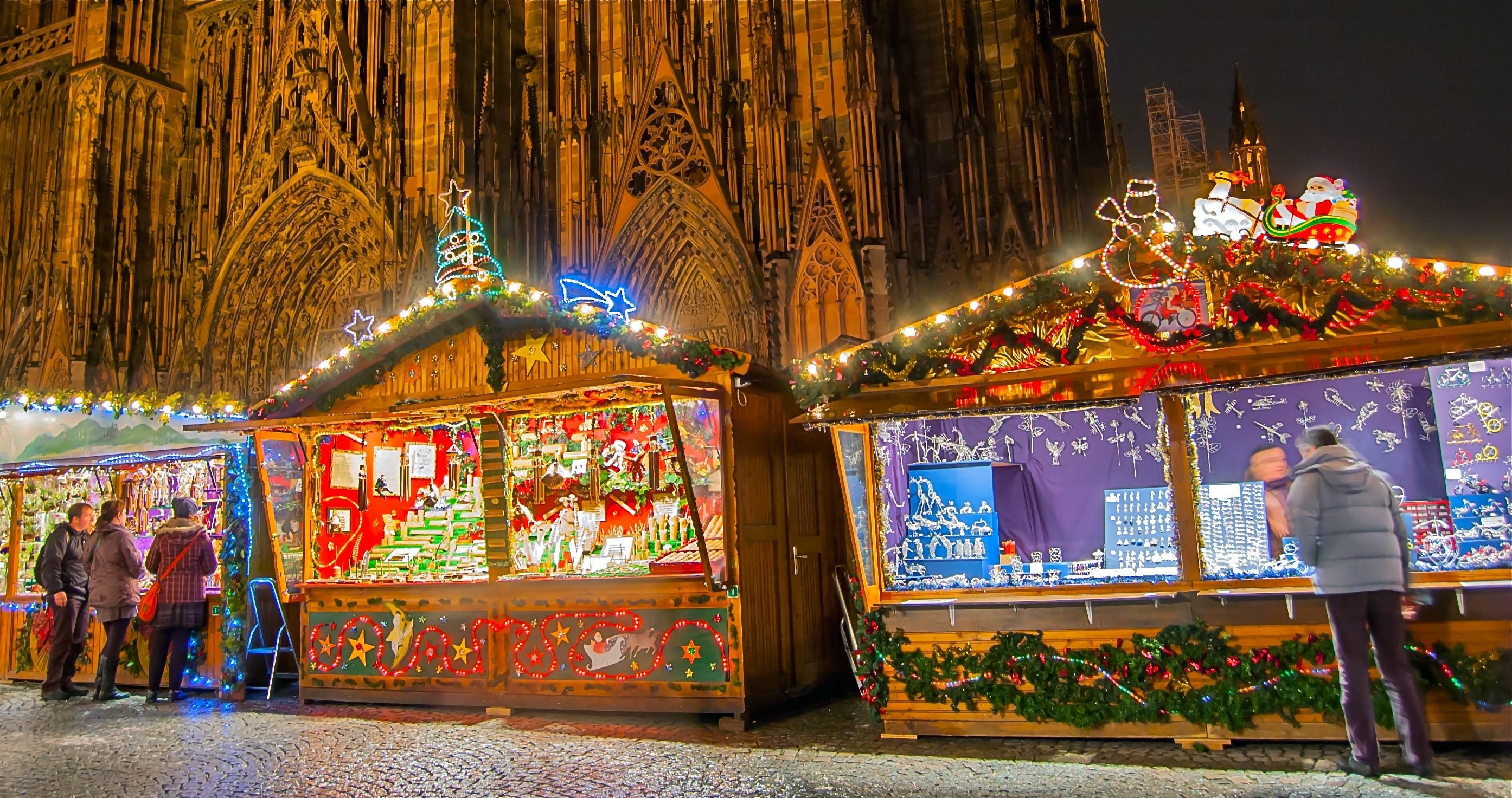 Marché de noël à Strasbourg, Alsace © Alexi Tauzin - stock.adobe.com