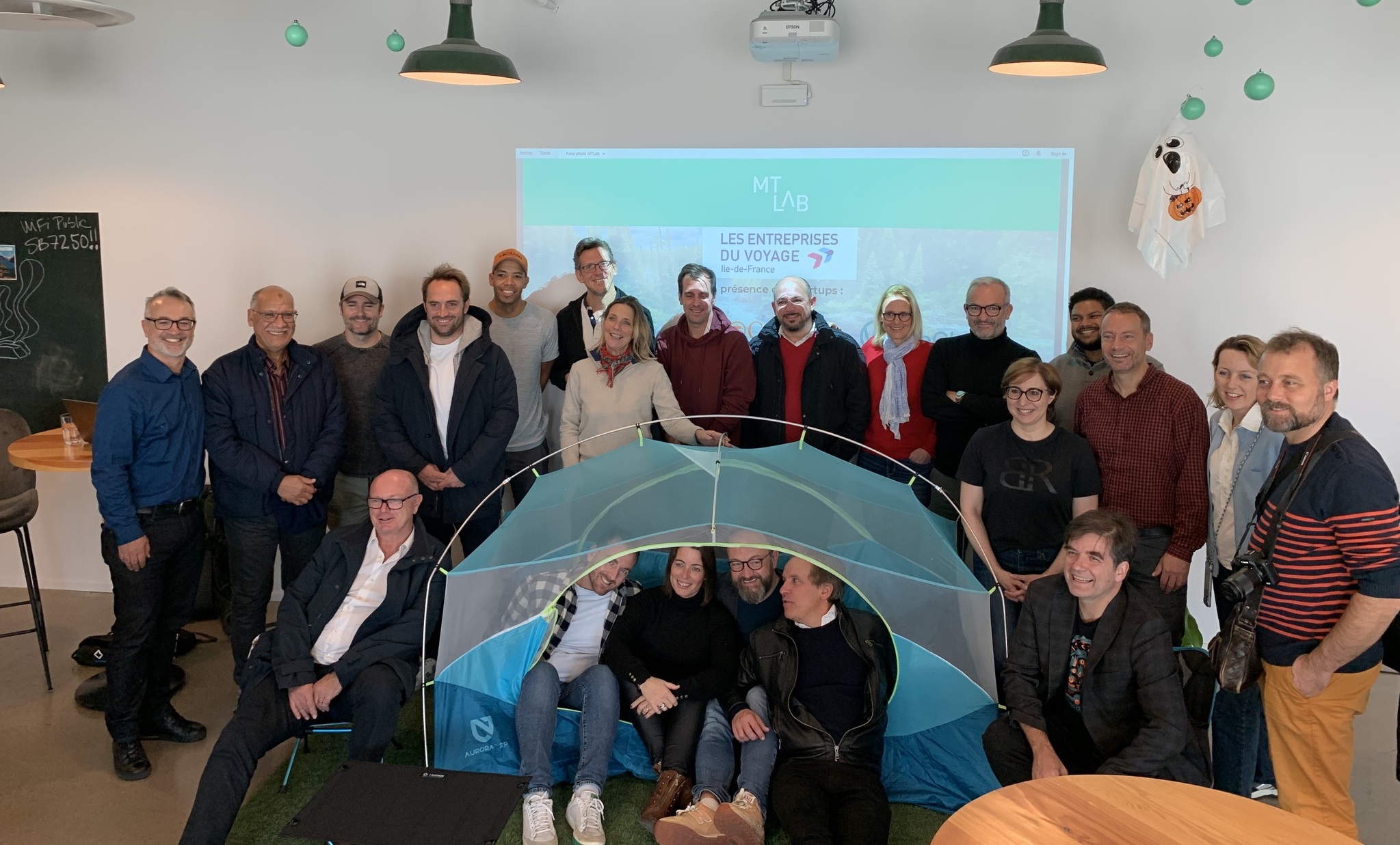 Une délégation des adhérents des EDV Ile-de-France ont pu assister à des présentations de start-up incubées au MT Lab - Compte Facebook MT Lab Une délégation des adhérents des EDV Ile-de-France ont pu assister à des présentations de start-up incubées au MT Lab - Compte Facebook MT Lab