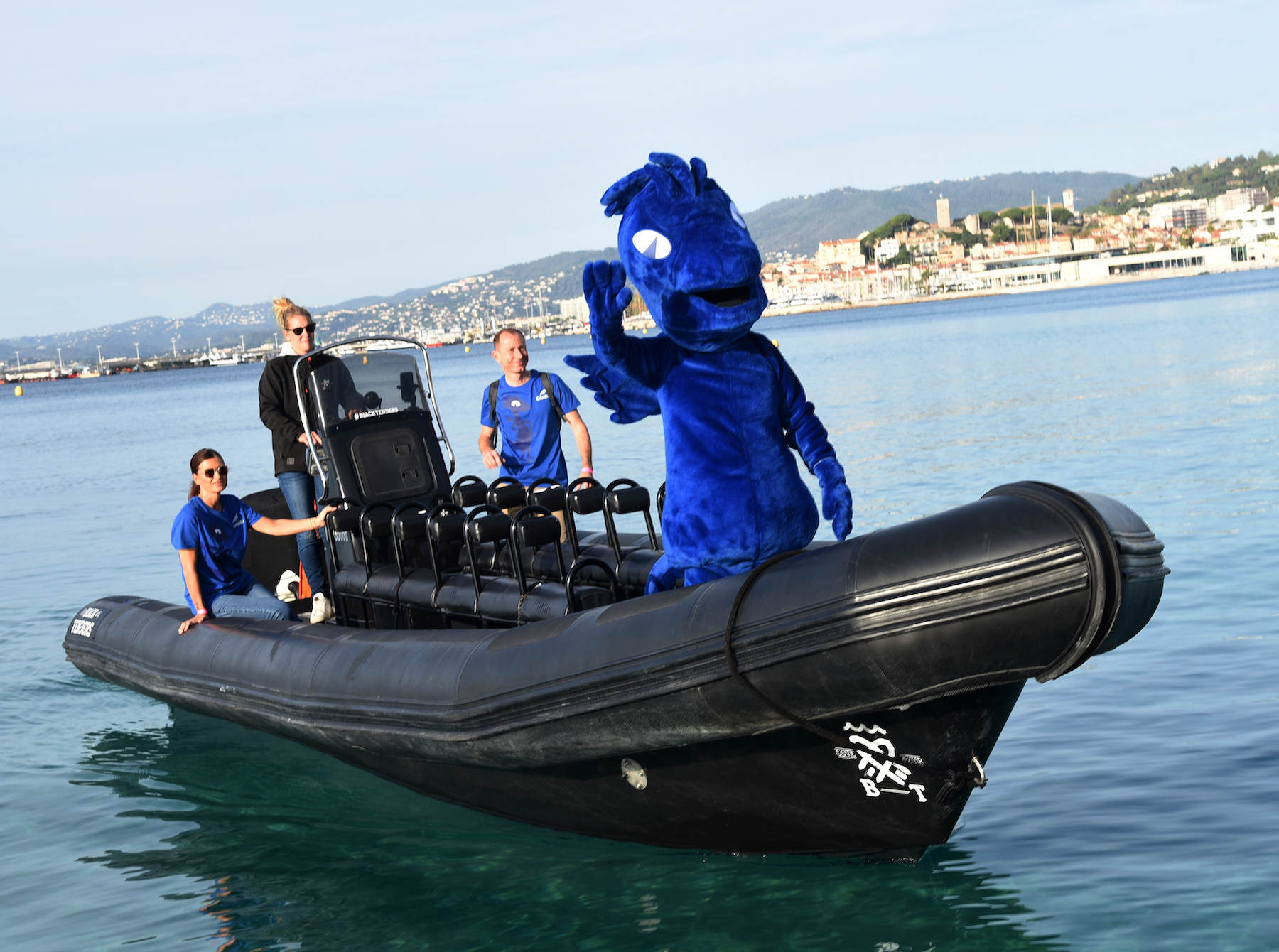 Léro débarque des îles de Lérins pour participer au marathon Nice-Cannes (©Ville de Cannes)