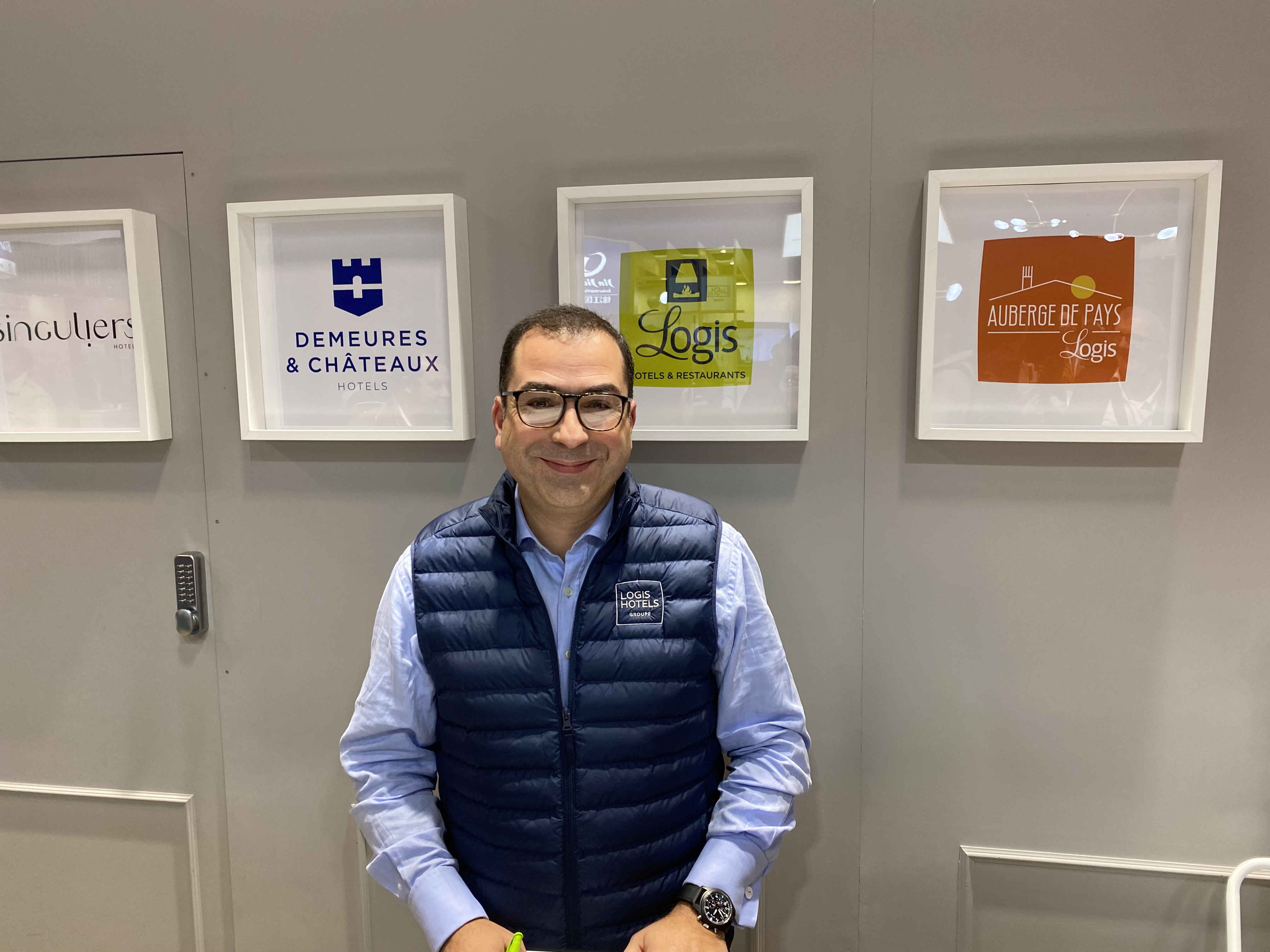 Karim Soleilhavoup directeur général de Groupe Logis Hotels, présent en force sur le salon EquipHotel (©BC)
