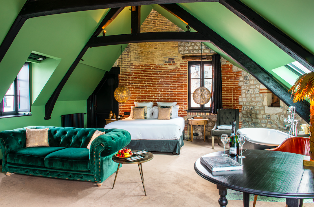 Des chambres spacieuses et de caractère en plein coeur de Honfleur (@Radisson Hotel Group) Des chambres spacieuses et de caractère en plein coeur de Honfleur (@Radisson Hotel Group)