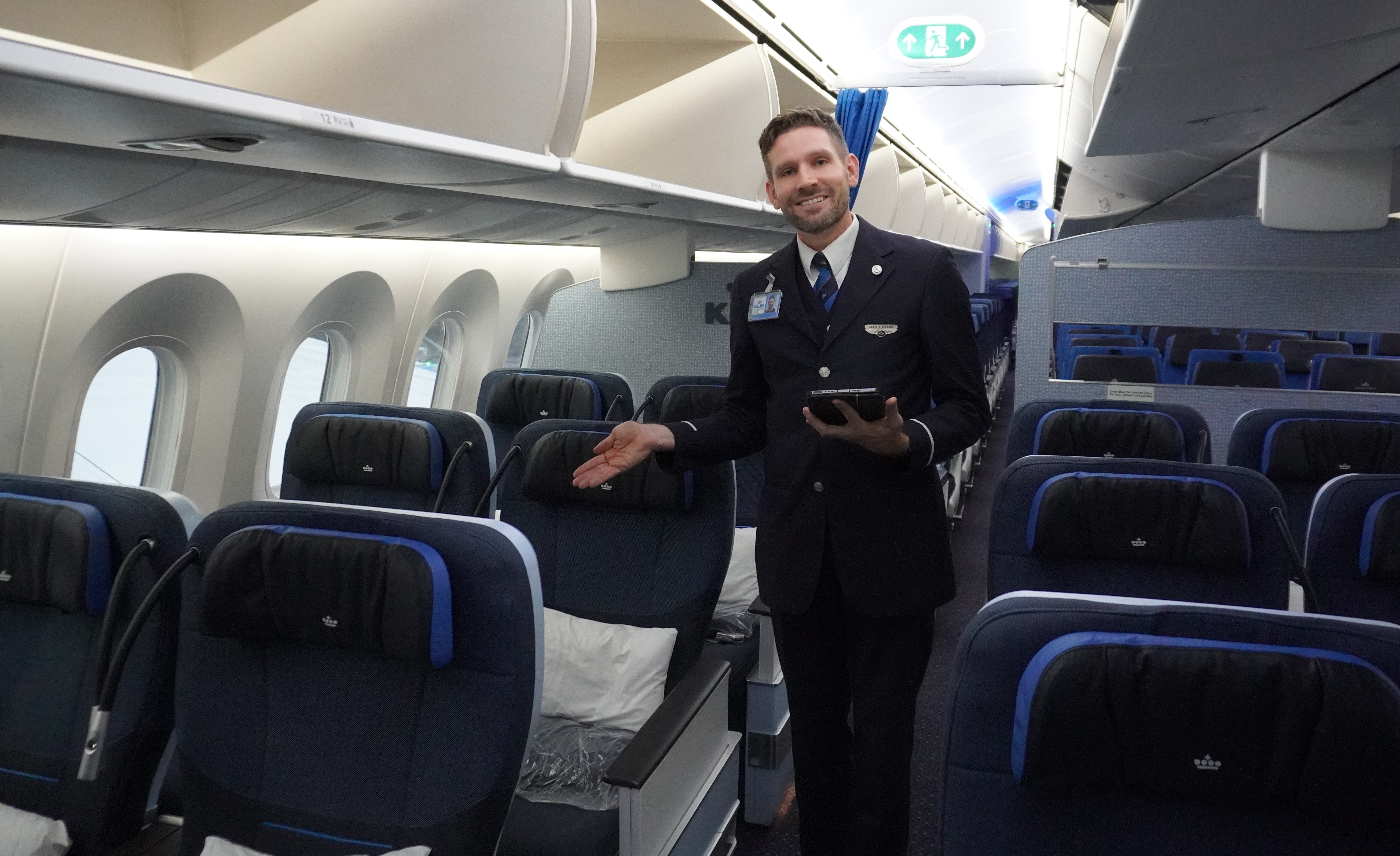 Accueil en classe Premium comfort à bord du Boeing 787 de KLM
