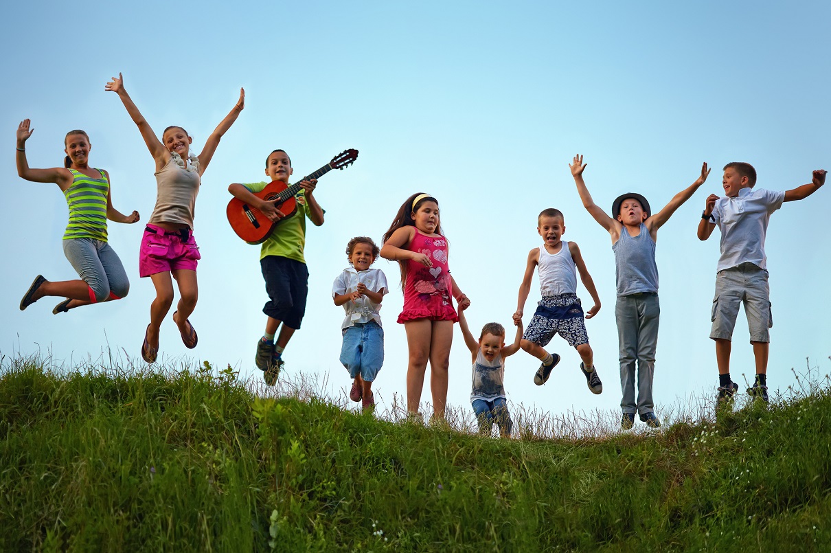 Colonies de vacances : "la partie n’est jamais totalement gagnée, et il faut sans cesse repartir au combat pour sauvegarder un mode de vacances essentiel pour beaucoup d’enfants" - Depositphotos.com Auteurolesiabilkei