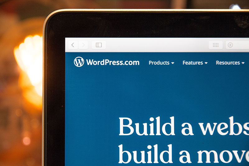 une photo de wordpress ouvert sur un ordinateur © Stephen Phillips