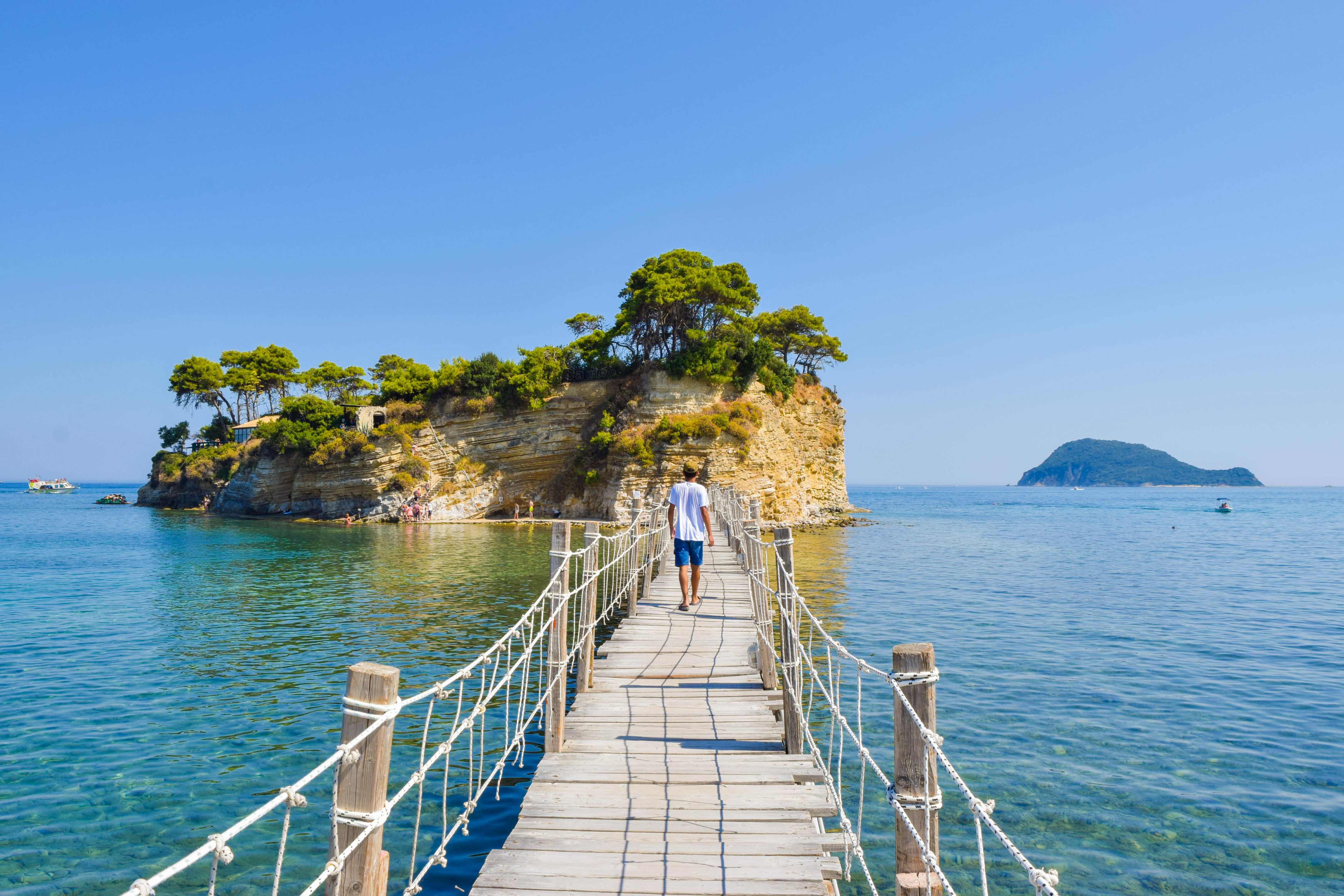 Pont vers la petite île Cameo, Zakynthos, Grèce. © jana_janina - stock.adobe.com