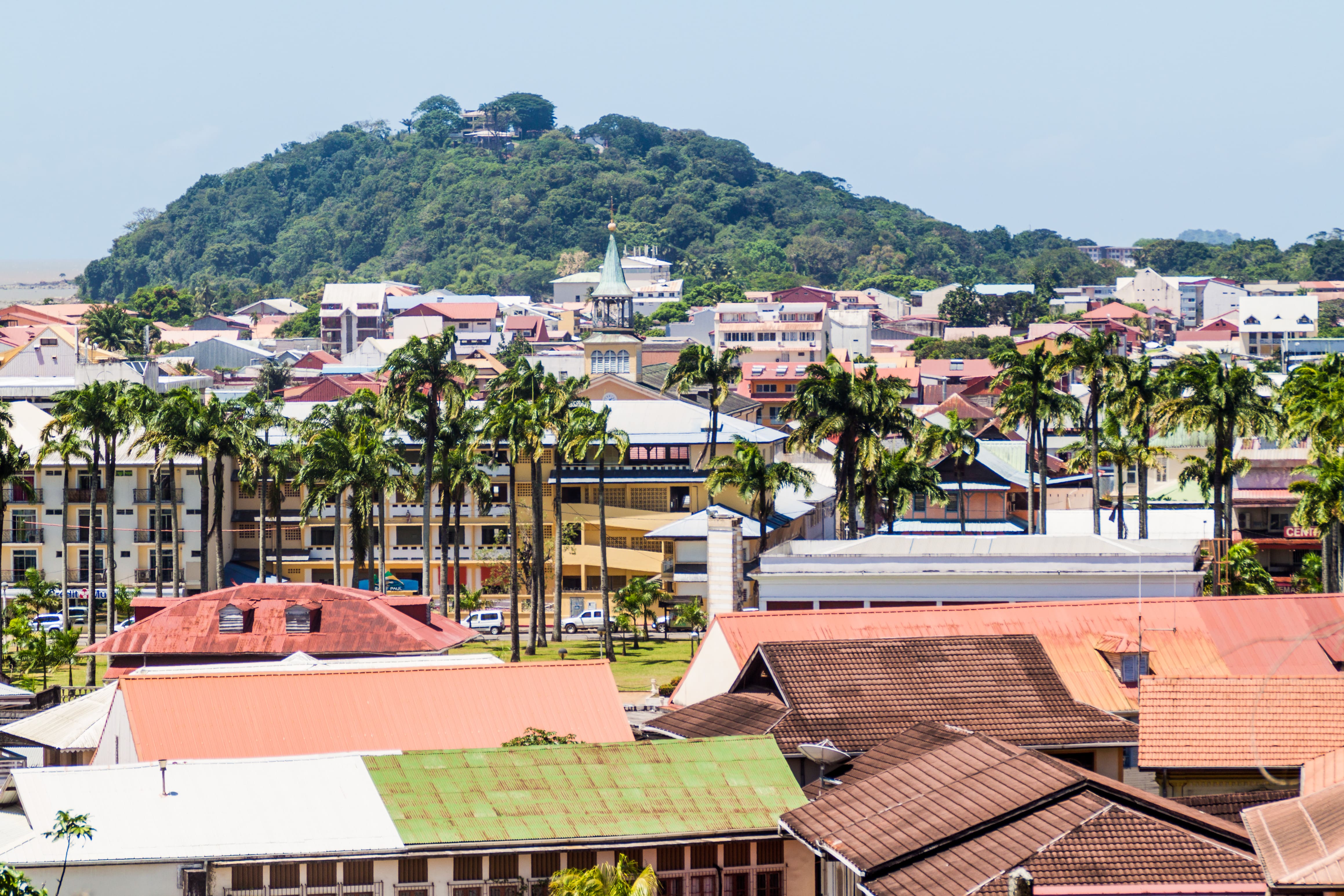 Vue aérienne de Cayenne, capitale de la Guyane française © Matyas Rehak - stock.adobe.com