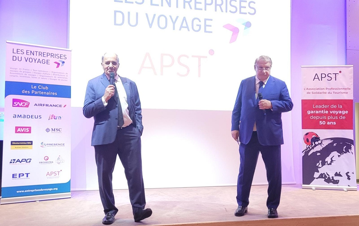 Jean-Pierre Mas (EDV) et Mumtaz Teker (pour l'APST) présentent leurs vœux pour 2023 aux professionnels du tourisme - DR : A.B.
