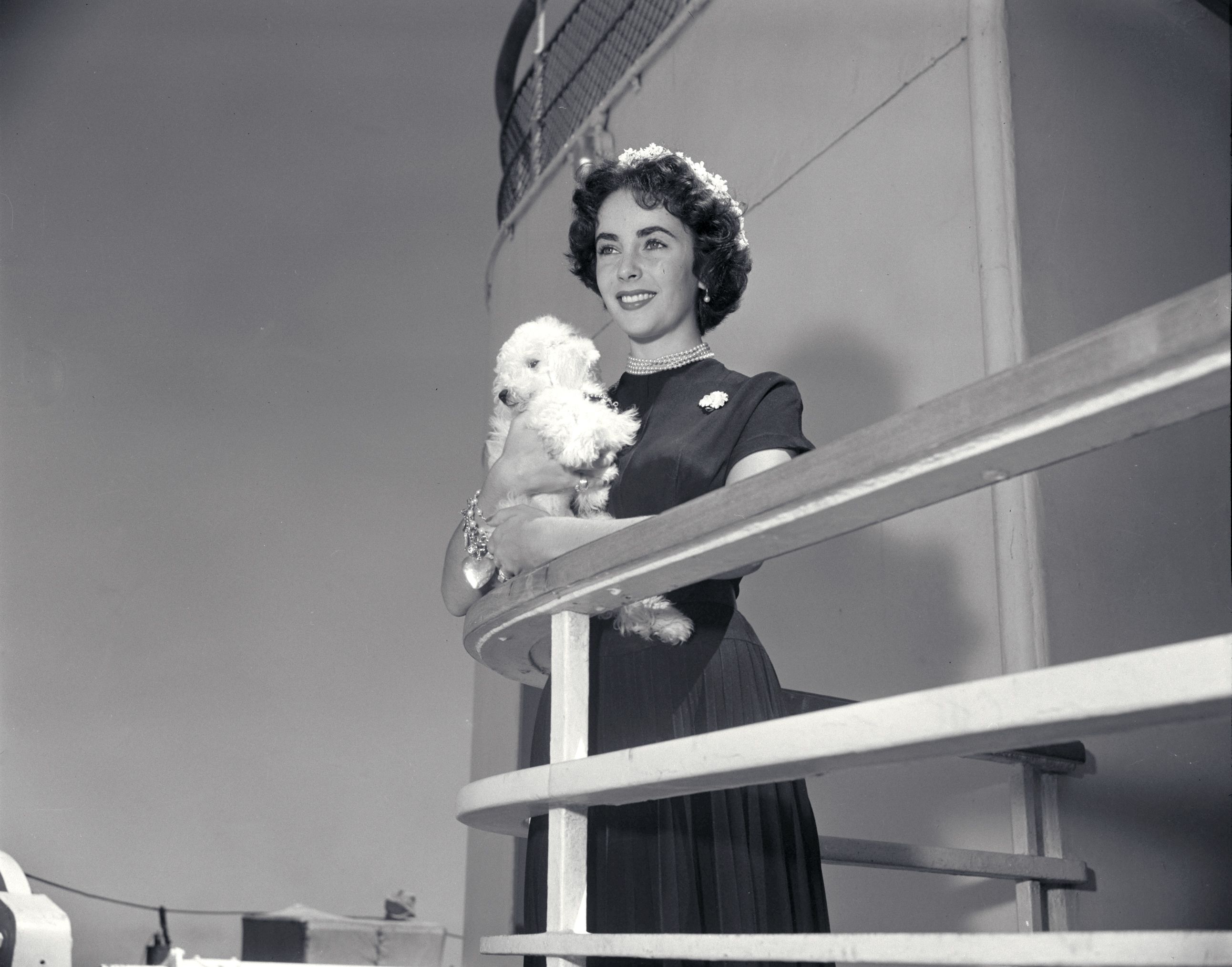 L'actrice Elizabeth Taylor en croisière sur un paquebot de la compagnie Cunard (@Cunard)