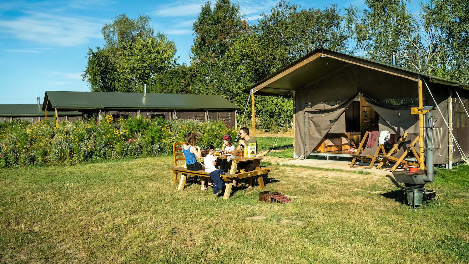 Un lodge Un Lit au Pré sur la ferme Fontanilles dans l'Ain (©ULAP)