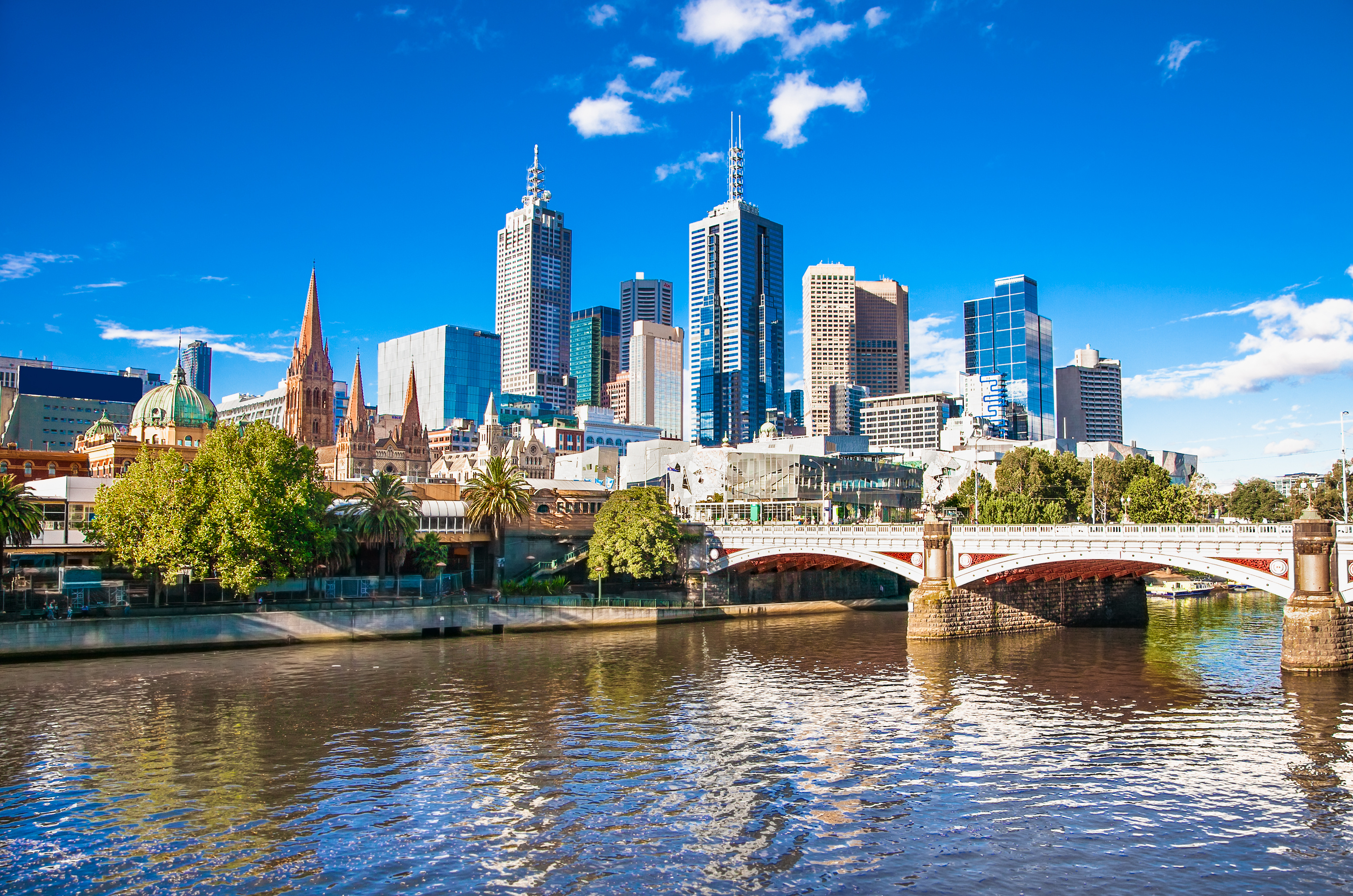 Ligne d'horizon de Melbourne en direction de la gare de Flinders Street © Aleksandar Todorovic - stock.adobe.com