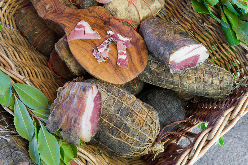 Charcuterie corse © Robert Palomba