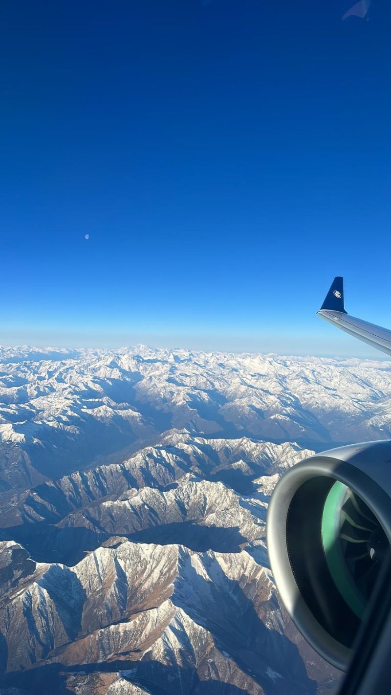 Paris - Milan et au loin le Mont Blanc. Photo D.Hardin