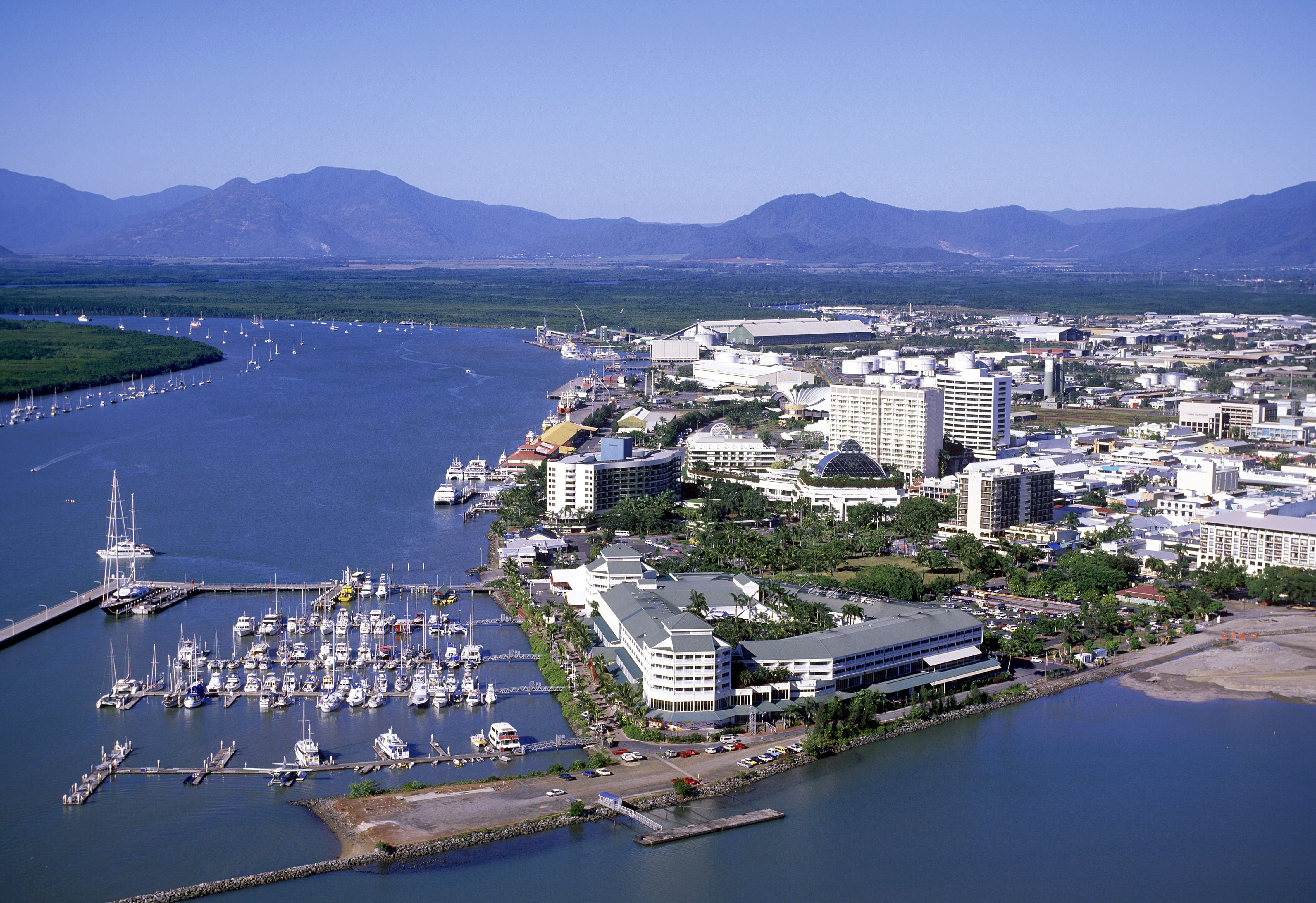 Vue aérienne de Cairns au nord du Queensland. Australie © 169169 - stock.adobe.com Vue aérienne de Cairns au nord du Queensland. Australie © 169169 - stock.adobe.com