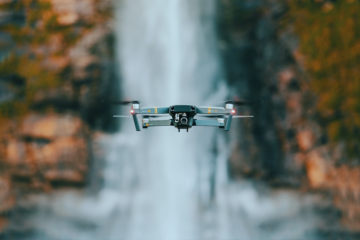 Le drone est devenu l'outil nécessaire au reporter-tourisme amateur ou professionnel - DR : pedro-henrique-santos_Unsplash