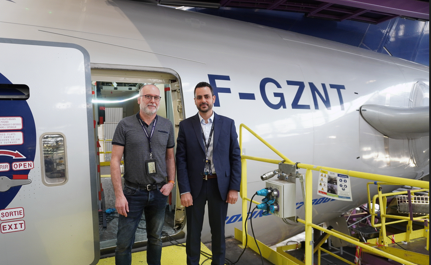 Jacques Montmayeur,(à droite) Responsable des Chantiers Sud, VP Base Maintenance ORLY et Frederic Roi, Décideur opérationnel Chantiers sud Orly.Photo C.Hardin