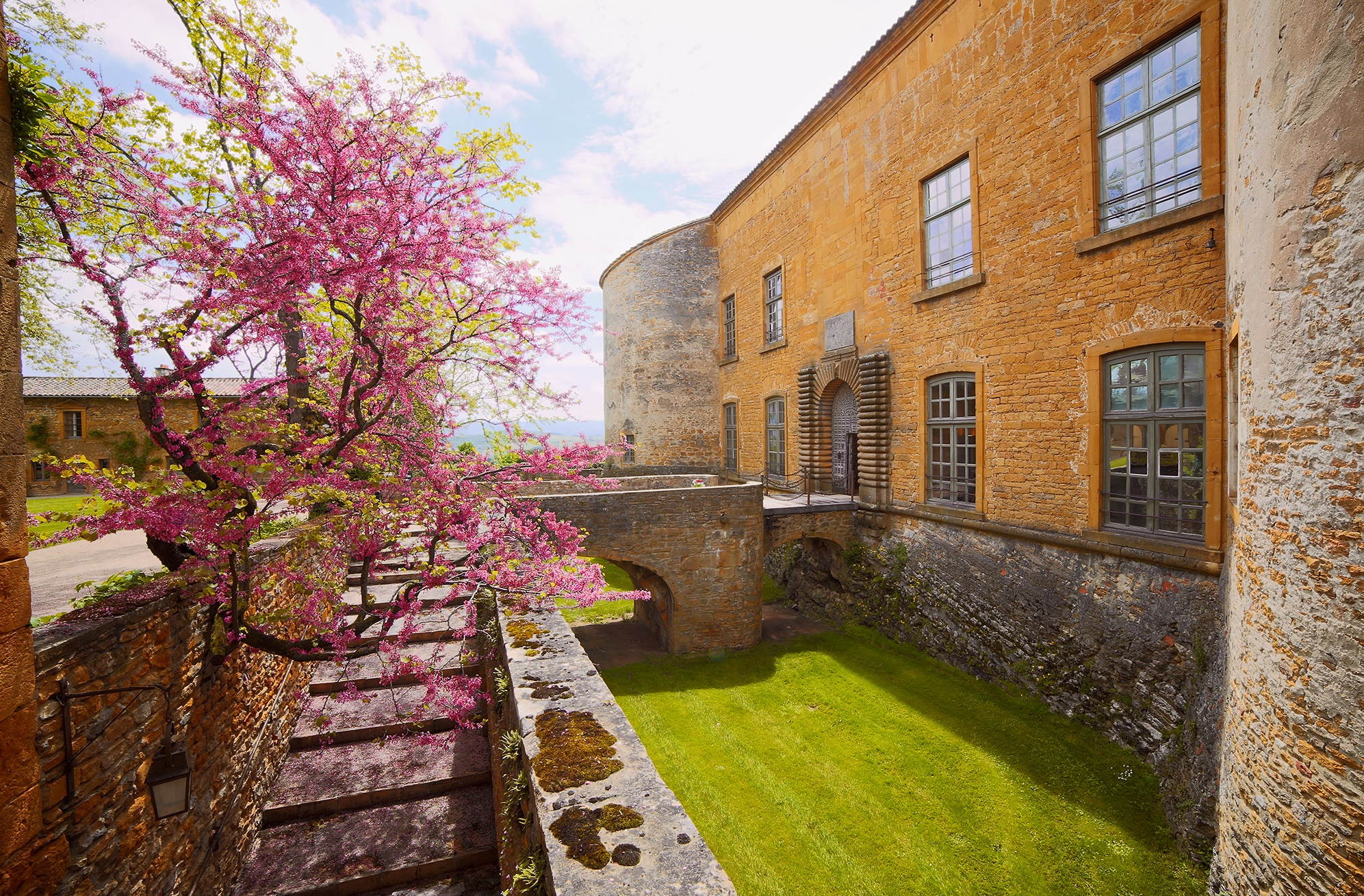 Château de Bagnols en Beaujolais (©Lavorel)