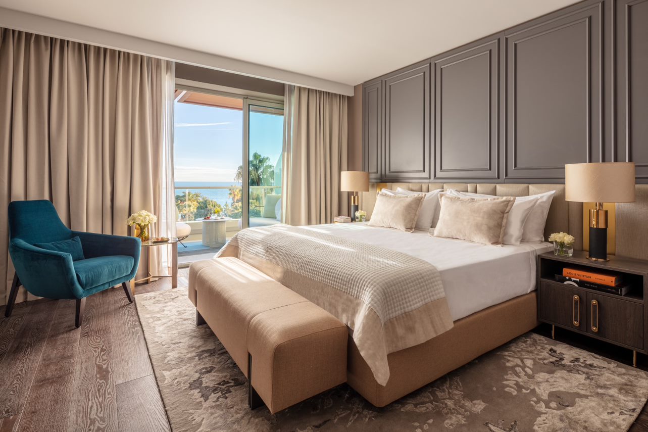 Une décoration aux couleurs douces, avec, parfois, des touches plus soutenues (@Anantara Plaza) Une décoration aux couleurs douces, avec, parfois, des touches plus soutenues (@Anantara Plaza)