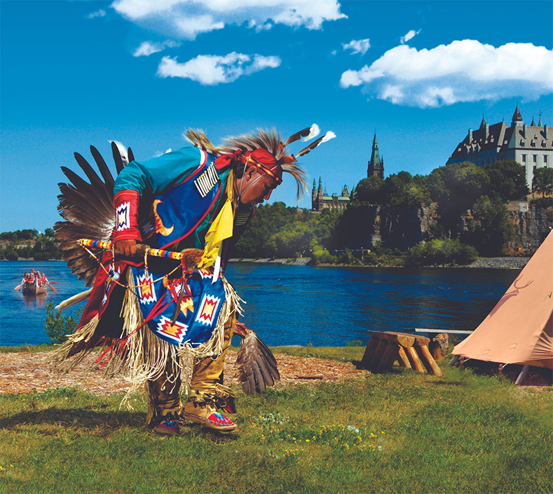 Danse traditionnelle autochtone - Ottawa © Destination Ontario